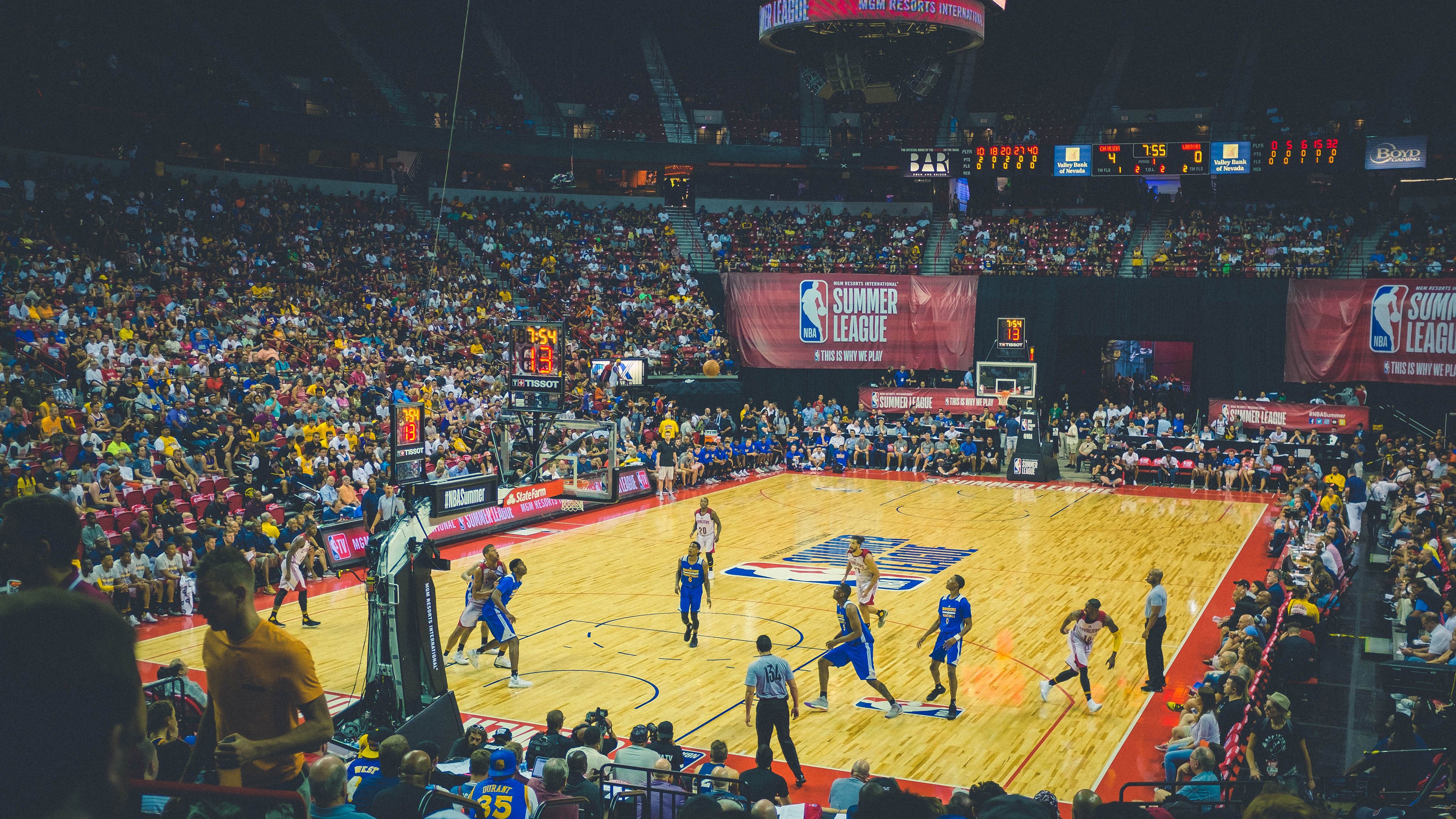 九游官方入口-【新赛季新规则】科技裁判在比赛中的作用逐渐增强，科技比赛是什么意思